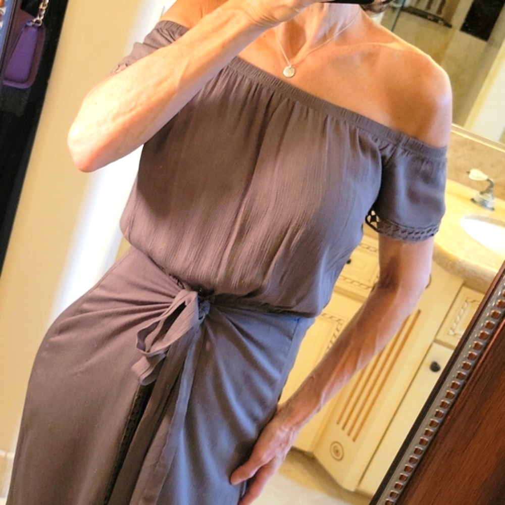Cute & Stylish Solemnity off-shoulder midi dress with built-in shorts, S - Picture 14 of 16